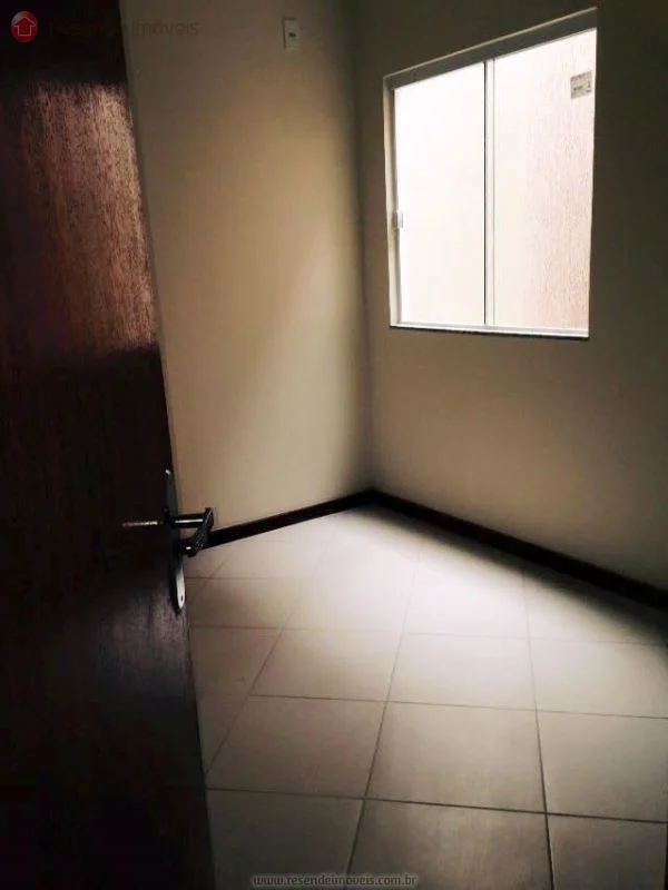 Foto 5 de 10 - Casa para venda em Jardim do Sol